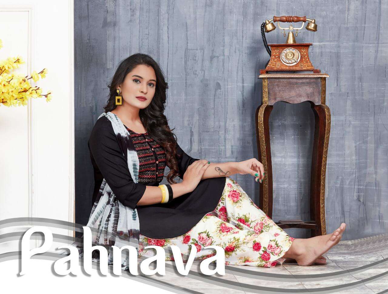 Pahnava Top Bottom Dupatta