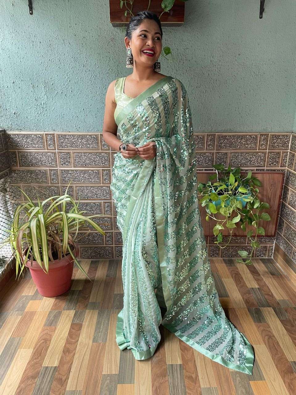 Mauni Georgette fancy sarees 