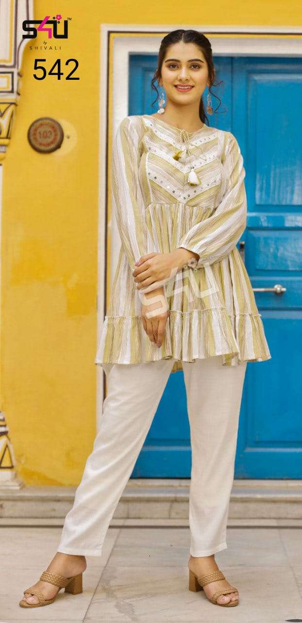 s4u 542 design combo set of short kurti 