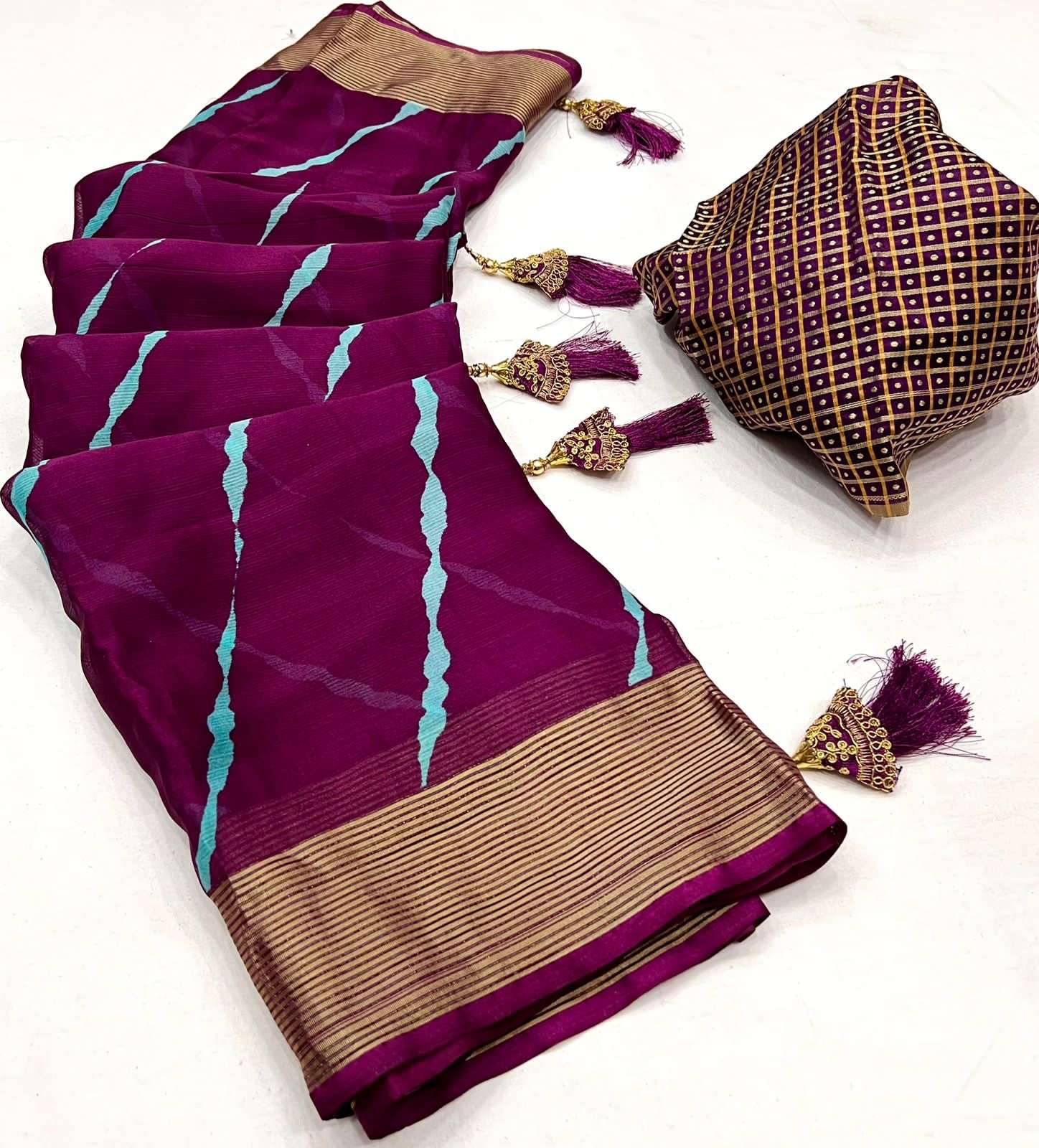 kashvi creation pariniti MOSS WITH ZARI BORDER AND JACQUARD BLOUSE sarees 