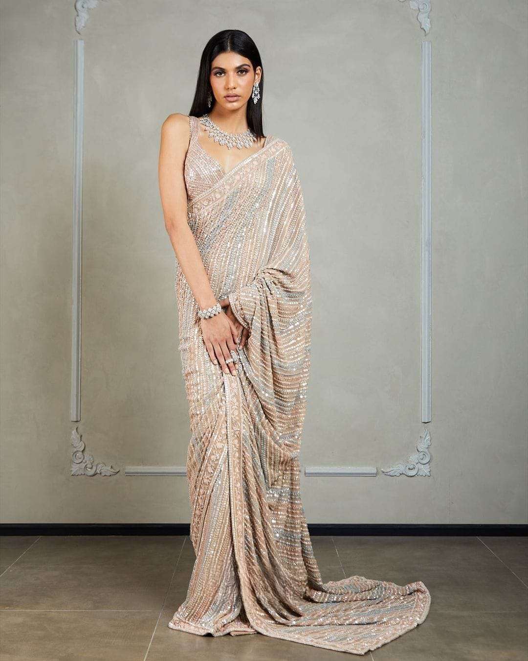 pr 3325 design bollywood sequins work saree single design 