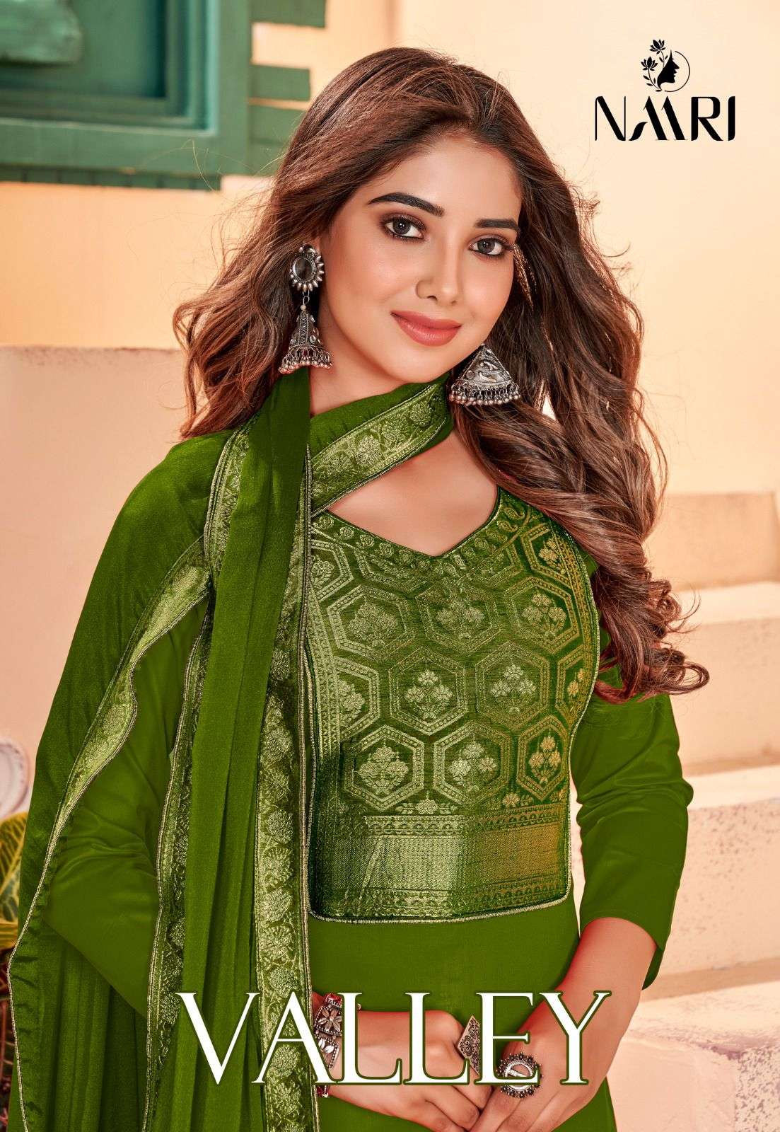 naari present valley amazing festive wear salwar kameez supplier 