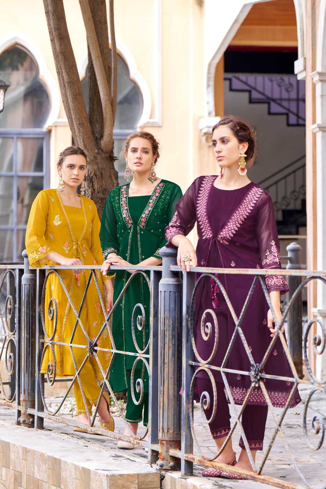 soaum by incitystyle 200-203 fancy adorable work readymade kurti with shrug and pant