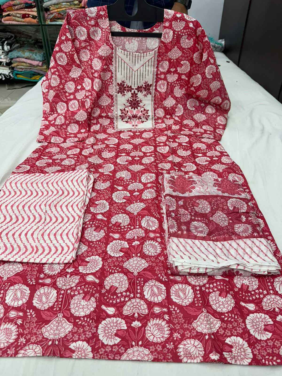 pr mouni cambric full stitch daily wear women nighty combo set catalog 