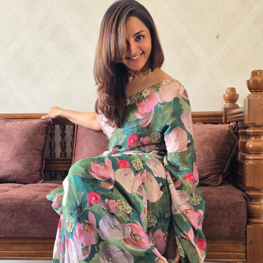 kc 2048 gorgeous look tebby silk floral print saree exports 