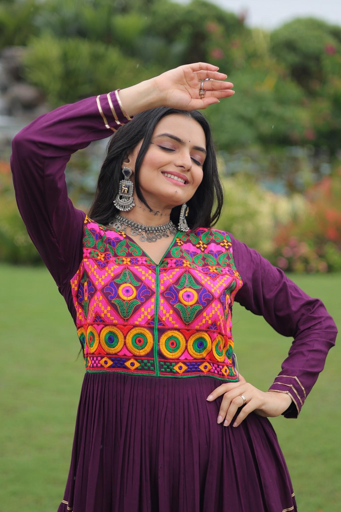 lw 9260 designer readymade rayon gown 