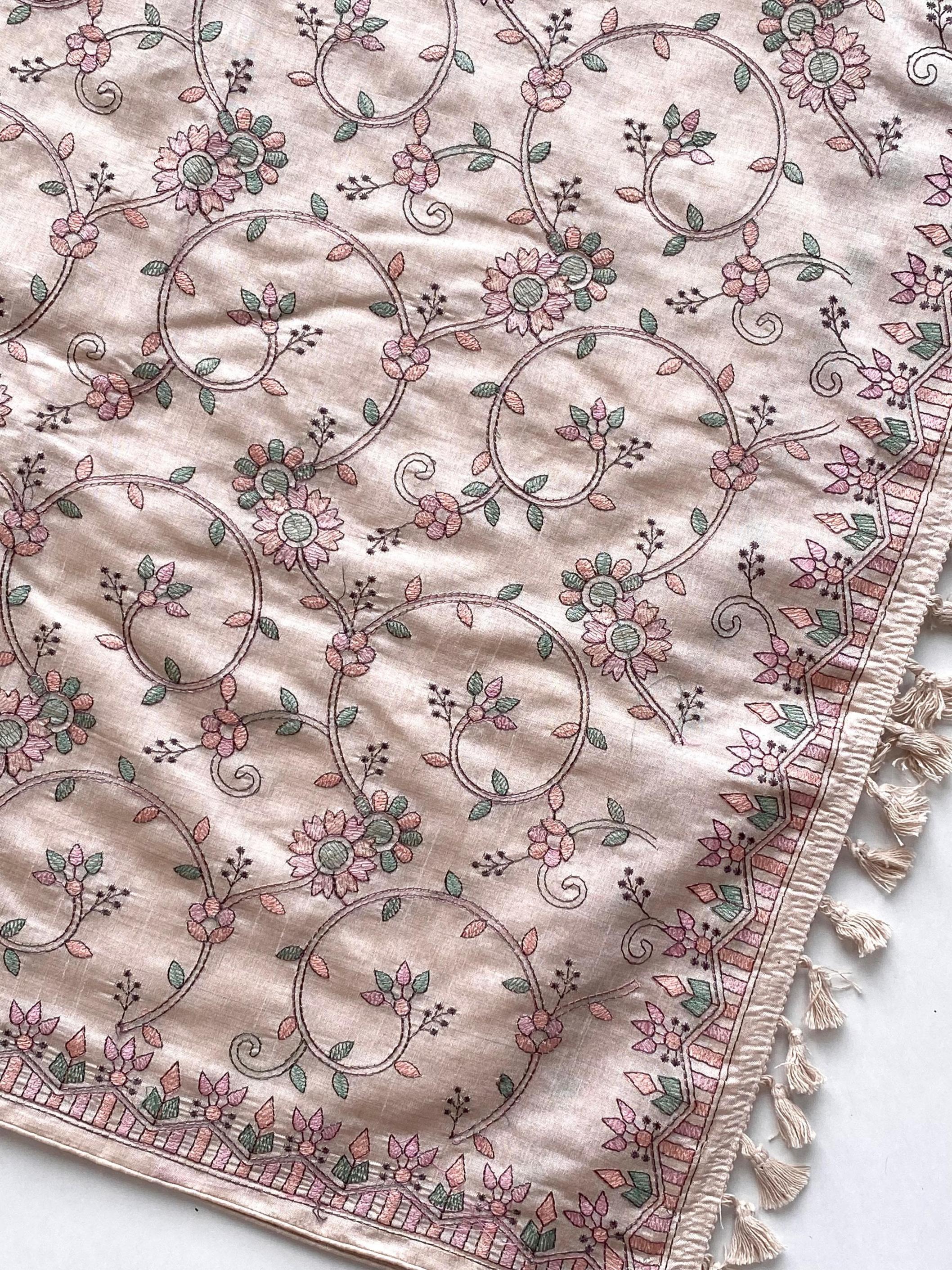 vasundhara trendy loom tussar handloom gorgeous look sarees 