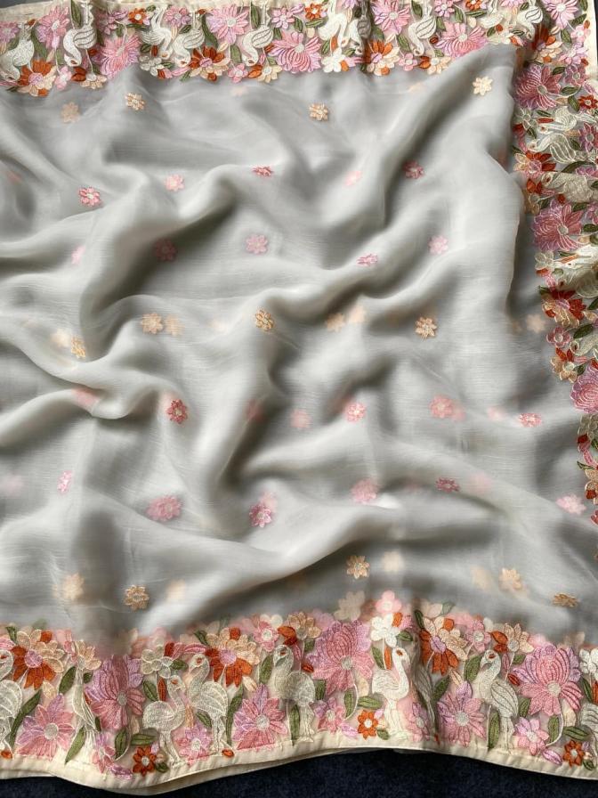 3002 fashionable design chiffon embroidery sarees online 