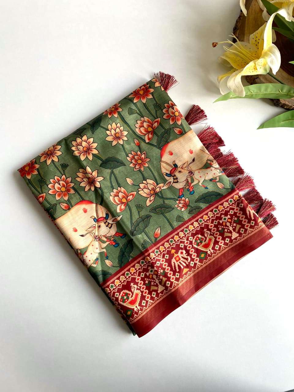 shalini dola viscose hit design saree wholesaler 