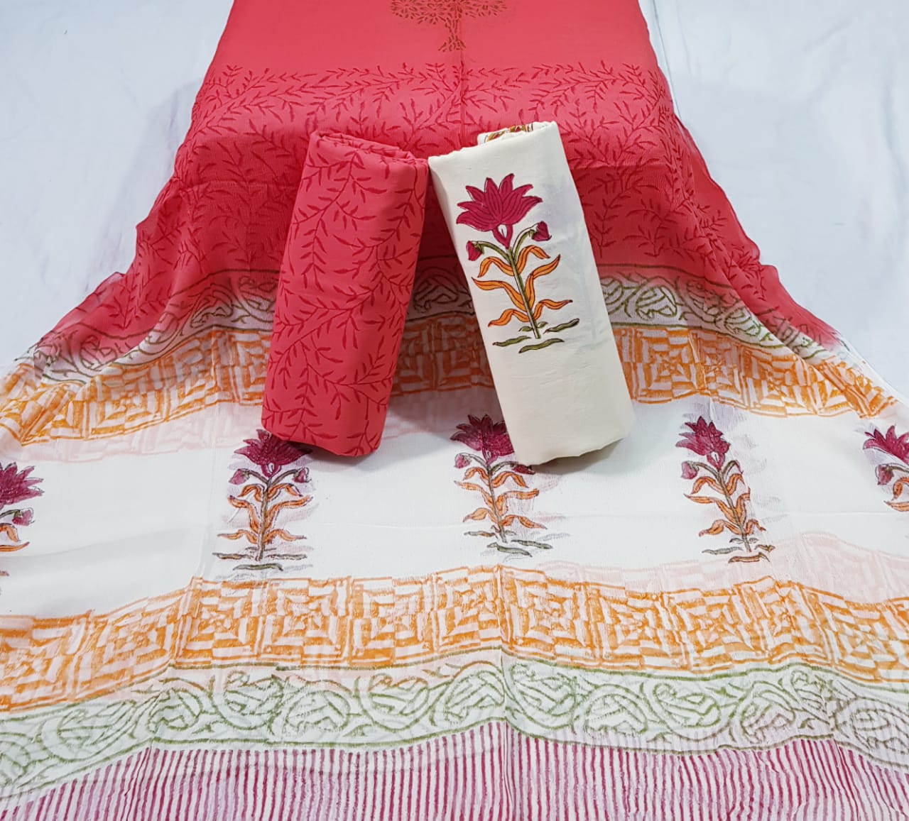 Non Catalog Cotton Printed Suits With Chiffon Dupatta Buy Online At Cheapest Rates