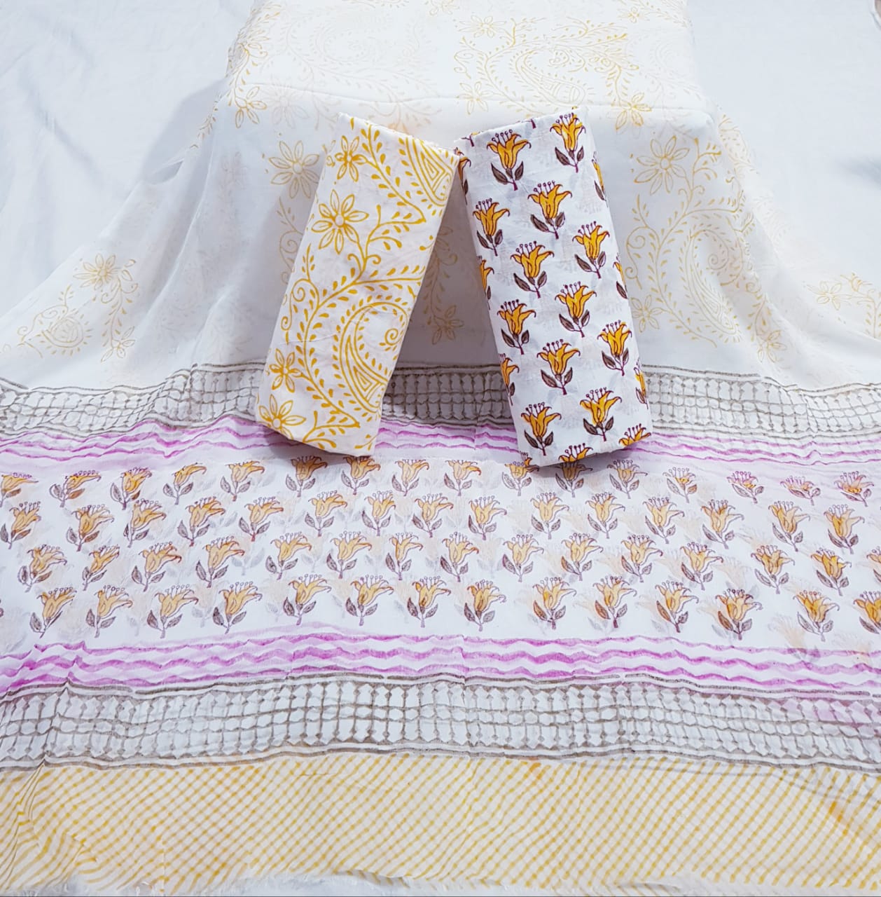 Non Catalog Cotton Printed Suits With Chiffon Dupatta Buy Online At Cheapest Rates