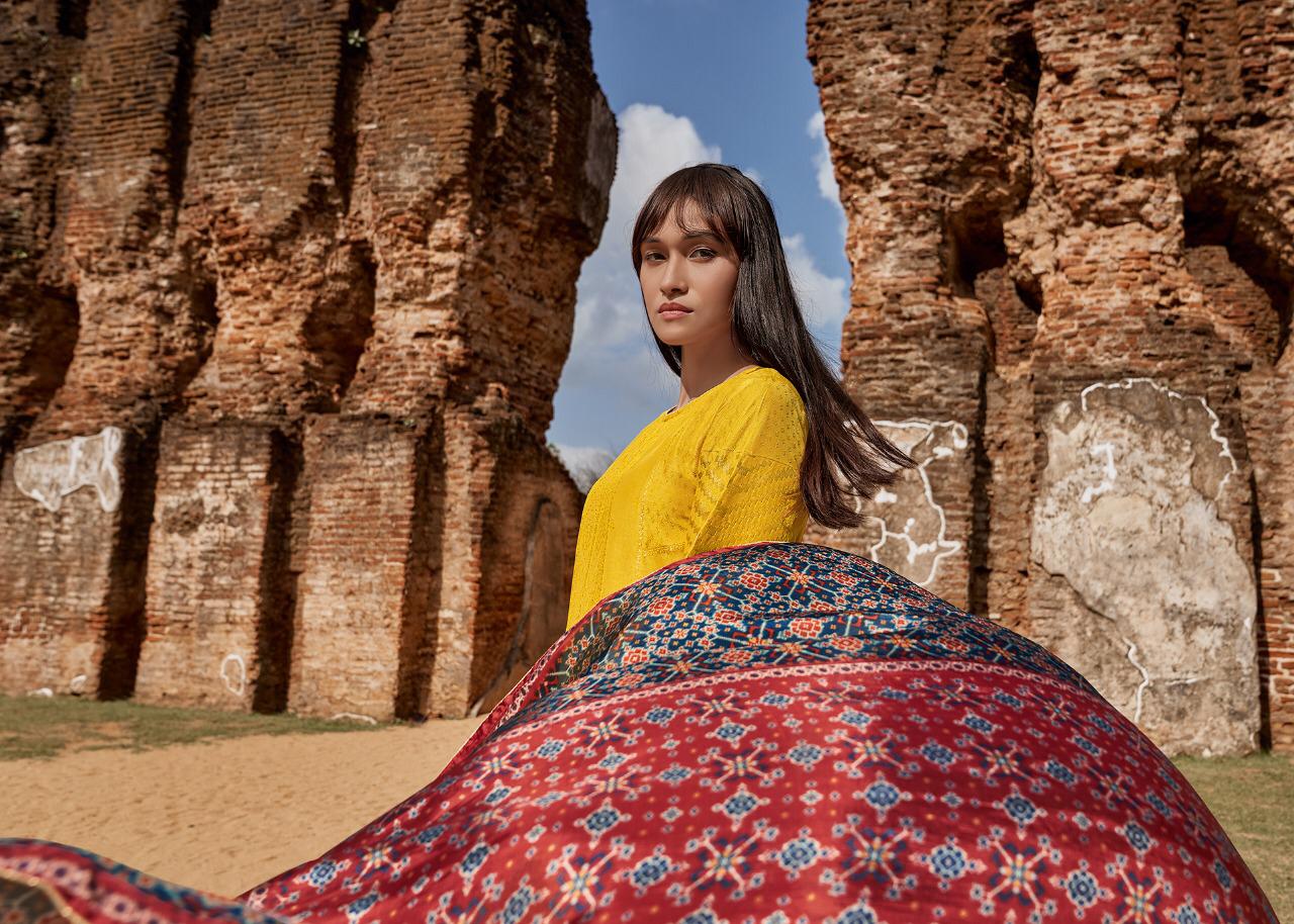 Varsha Fashions Patola Vol 3 Pure Self Placement Woven Branded Ladies Suits Clothing Store In Surat