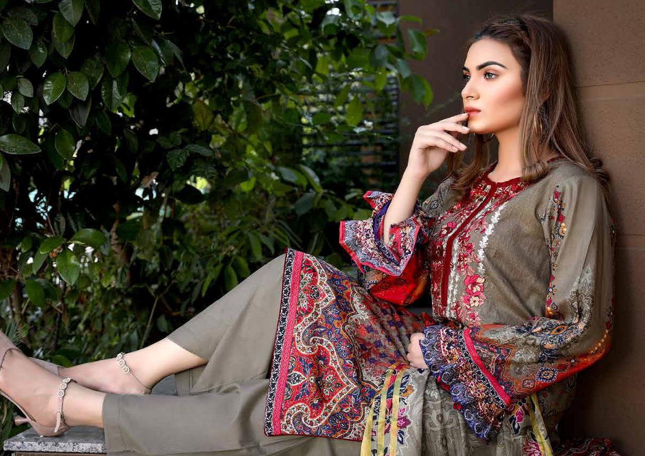 Yashika Presents Mahnoor Vol 2 Lawn Cotton Casual Wear Suits Exporter In Surat