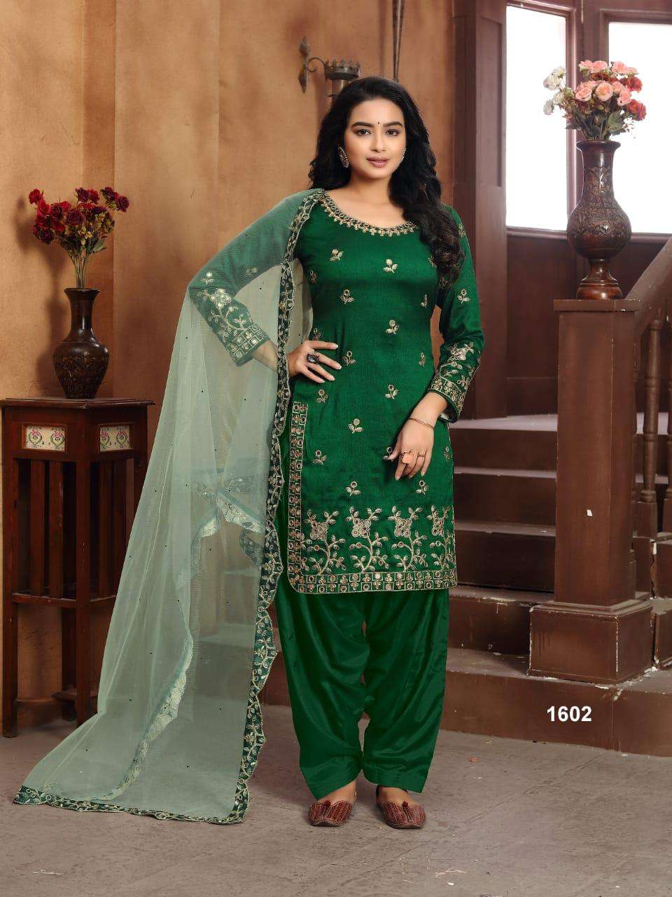 aanaya vol 116 1601-1605 series punjabi suits wholesaler in surat market 
