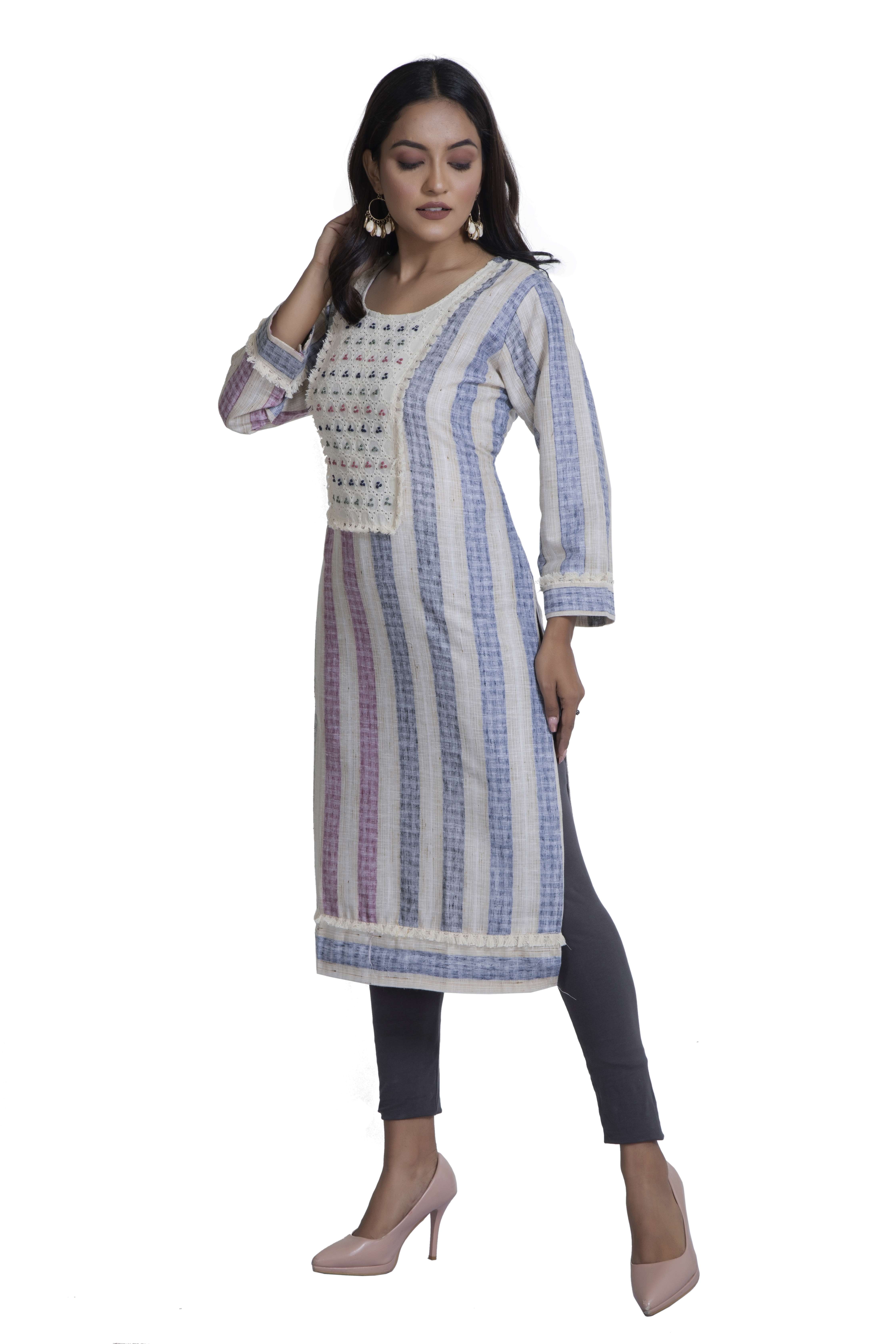 Heavy Stylish Cotton Kurti With Handwork And Lacework.