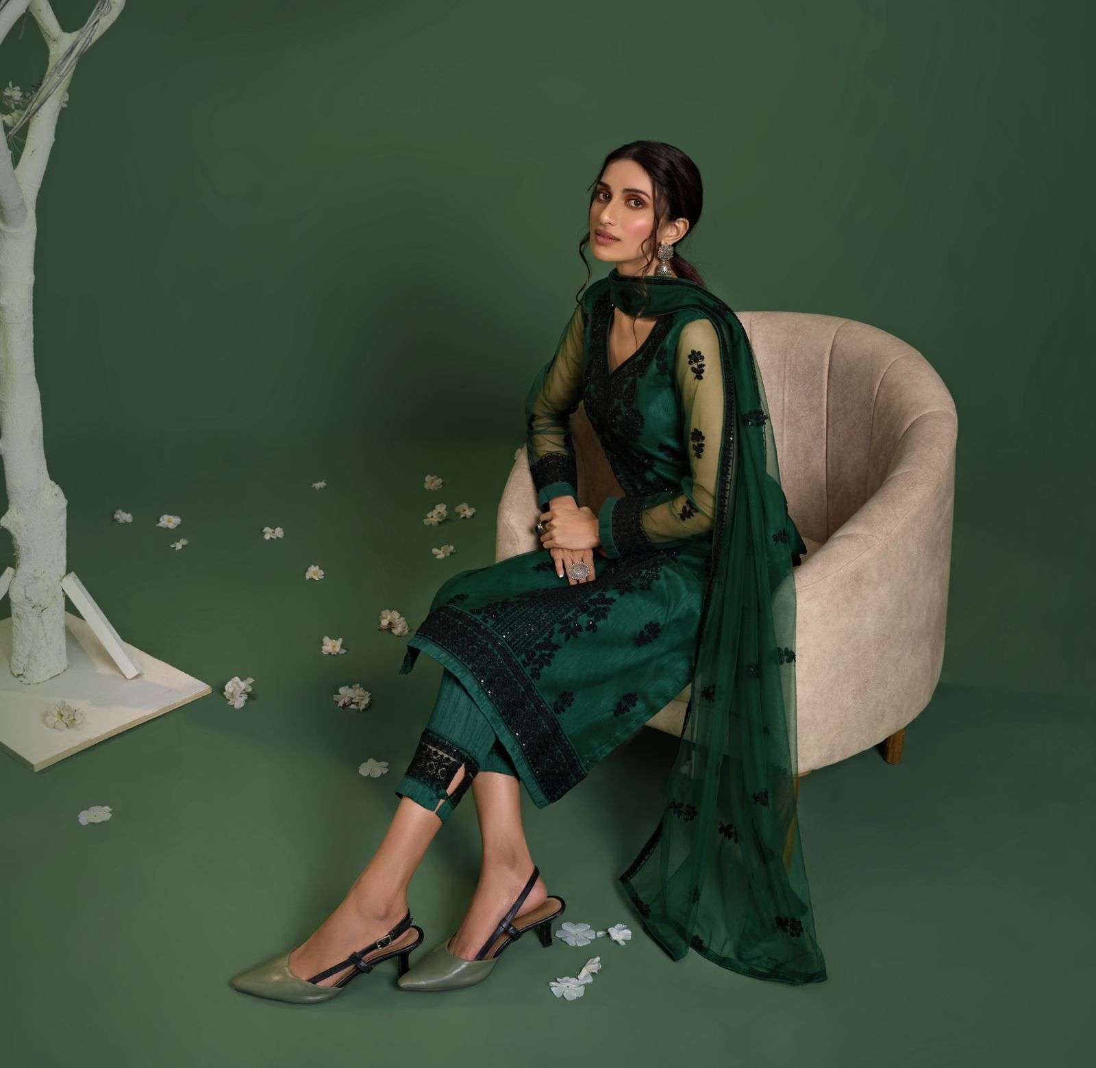 Zaida Vol 6 Stylish And Colorful Straight Salwar Kameez By Alizeh