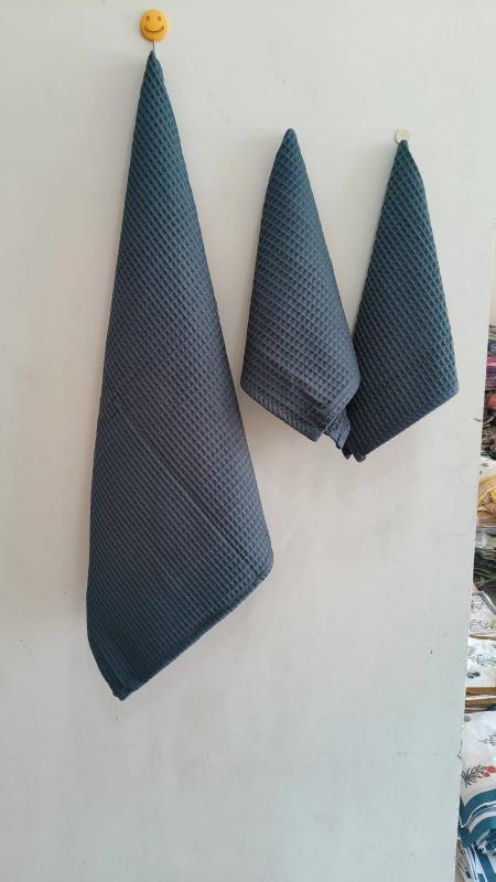 pr plain solid color fancy towel 3pcs set perfect for gifting purpose 