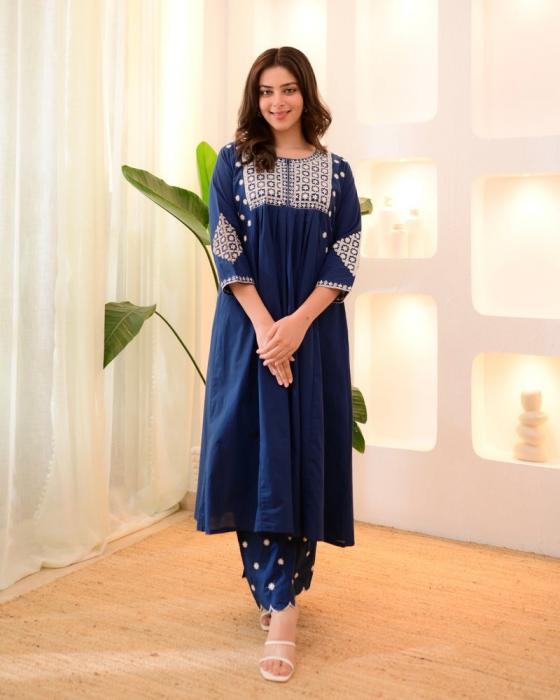 PR 9STAR FASHION SHAYONA HIT  VISCOSE RAYON WITH EMBRODERY WORK FANCY DESIGNER SUITS